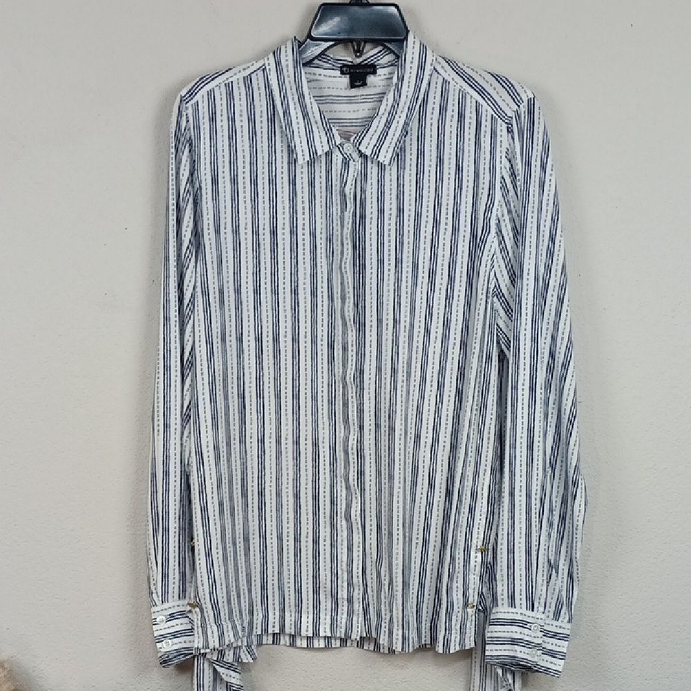 New Directions Women Blue / White Striped Button Down Relaxed Fit Shirt sz L